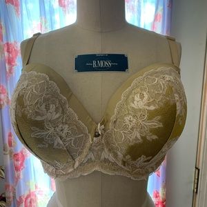 Lot of 5 Victoria’s Secret Bras - 38DDD & 40DDD